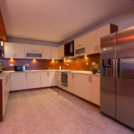 Paulovnia 度假居 *