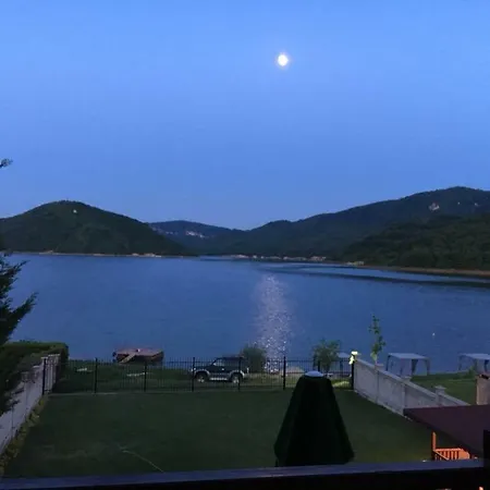 пауловния * Аспарухово